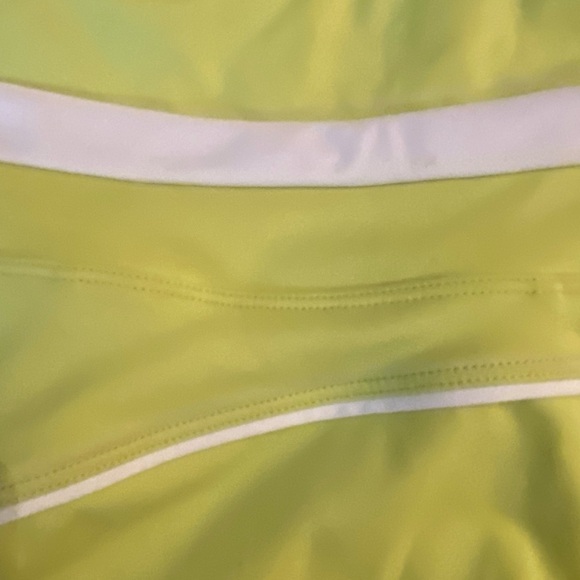 Green highrise tennis skirt - Picture 4 of 8